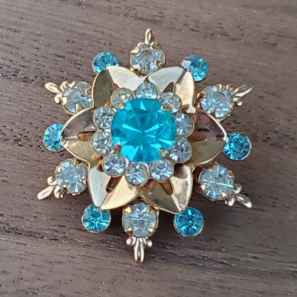 Fleur De Lis Starburst Vintage Brooch
